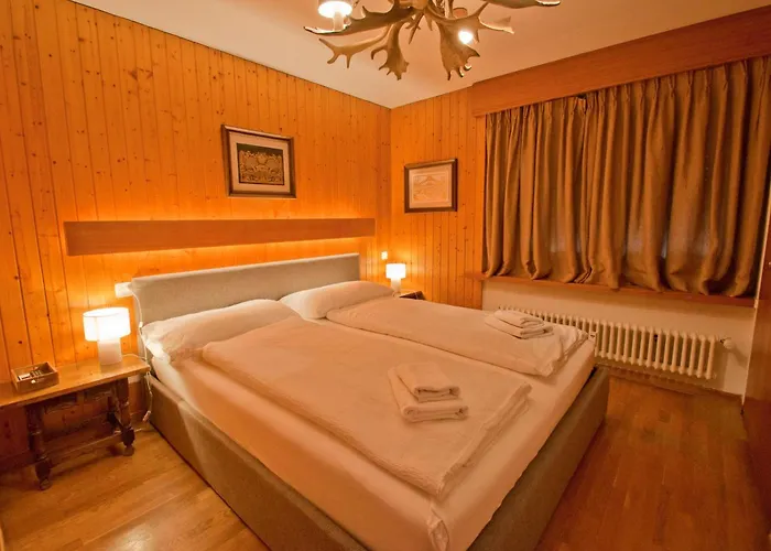 La Emeline - Emilie Zermatt